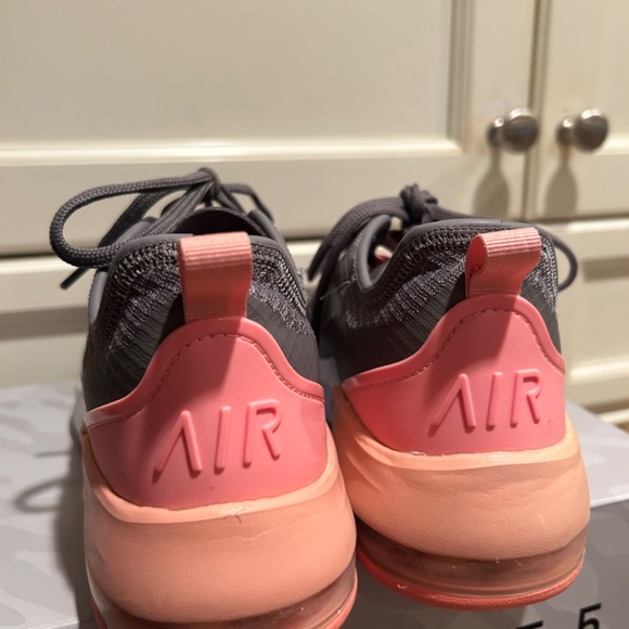 Nike Active Shoes - Picture 3 of 6